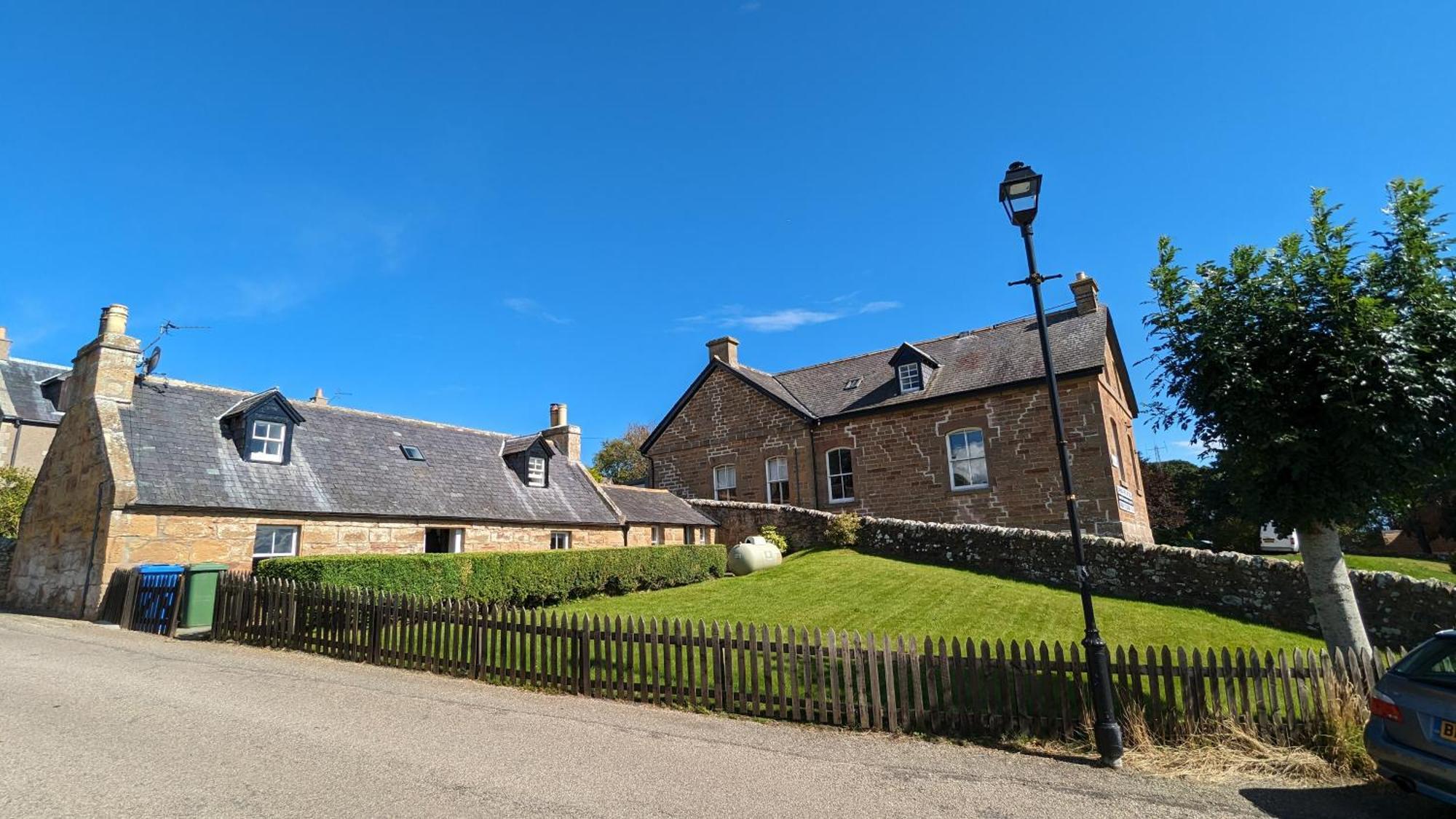 Historic Character In * Dornoch